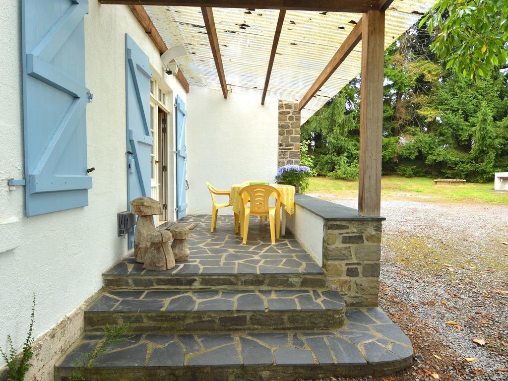 Furnished Bungalow In Monceau En Ardenne With Garden Barbecue Oizy Exterior photo