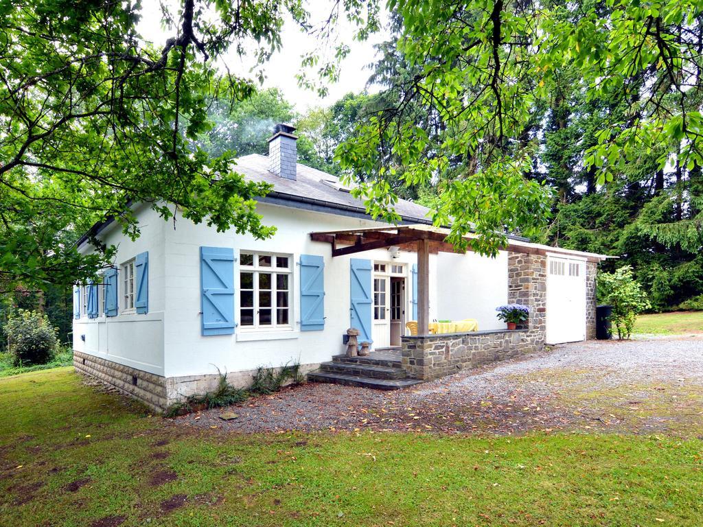 Furnished Bungalow In Monceau En Ardenne With Garden Barbecue Oizy Exterior photo